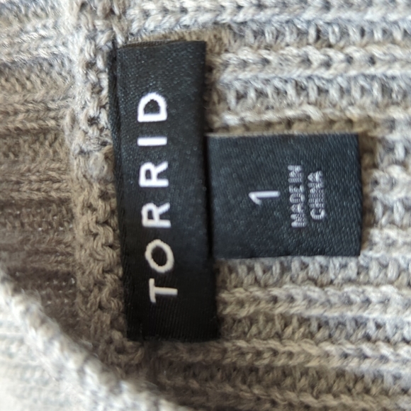 Torrid Ribbed Pullover Side Zipper Sweater 1X - Picture 15 of 15